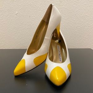 Vintage Morgan Taylor pumps